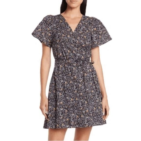 Madewell Dresses & Skirts - Madewell Floral Short Sleeve Wrap Tie Waist Mini Dress Women's Size Small